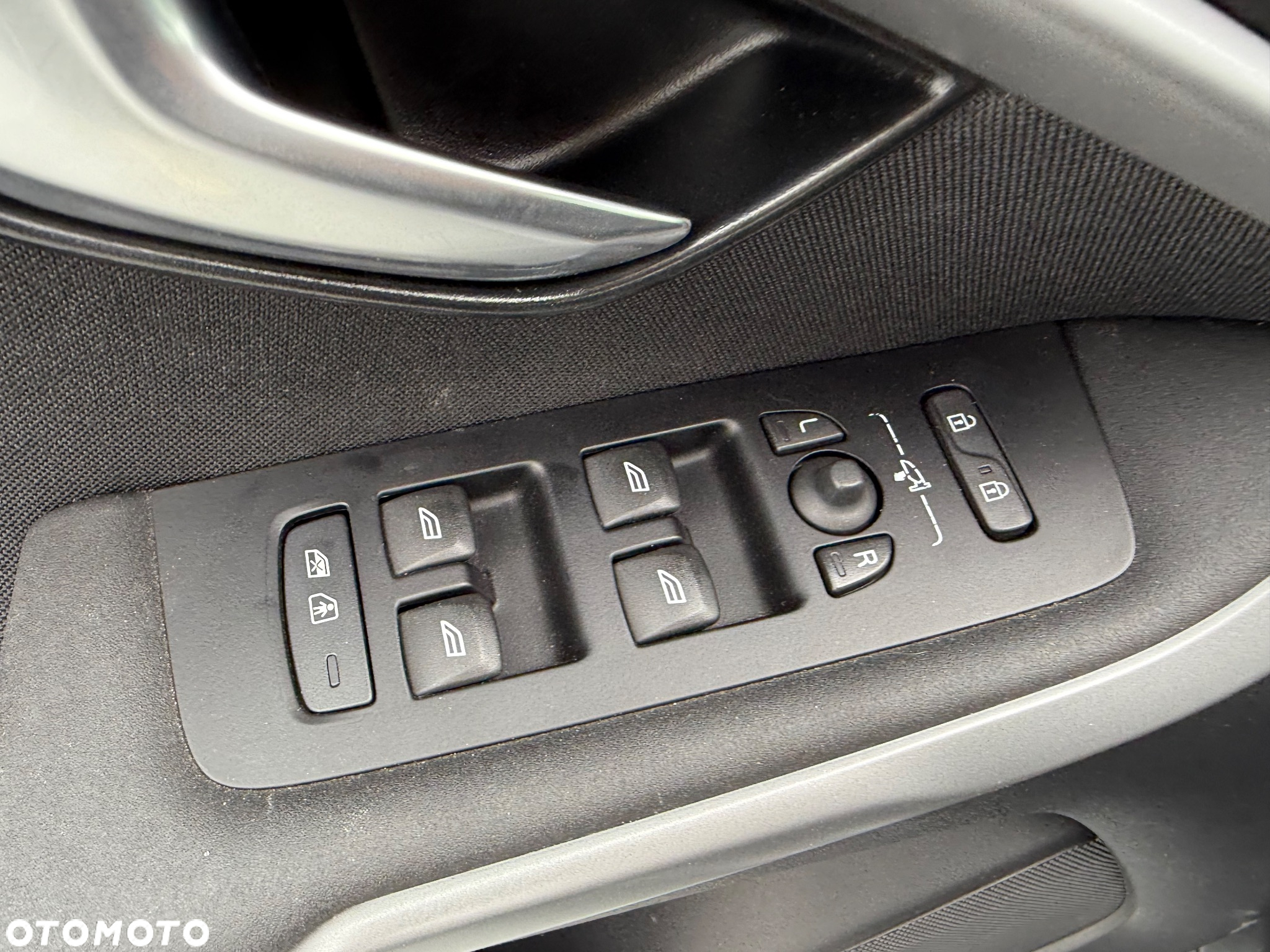 Volvo V40 D3 Drive-E Momentum - 15