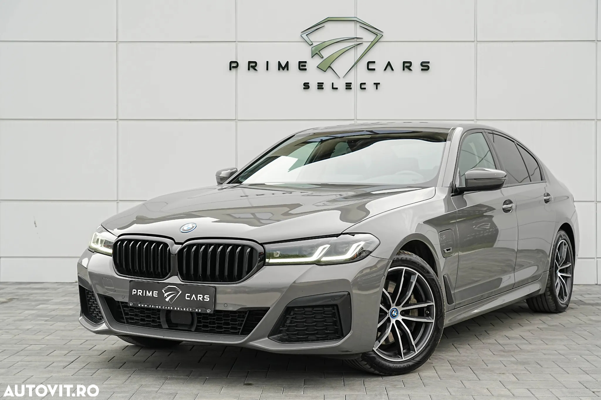 BMW Seria 5 530e Aut. M Sport Edition - 11