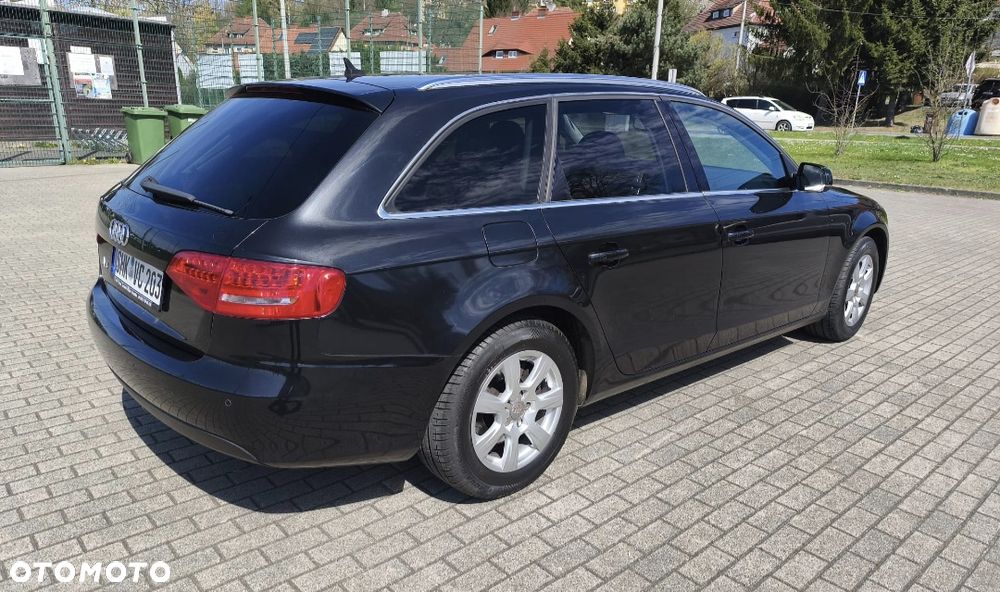 Audi A4 Avant 2.0 TDI DPF quattro - 15