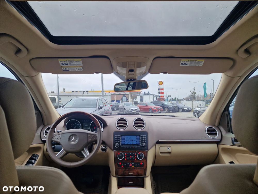 Mercedes-Benz GL - 32