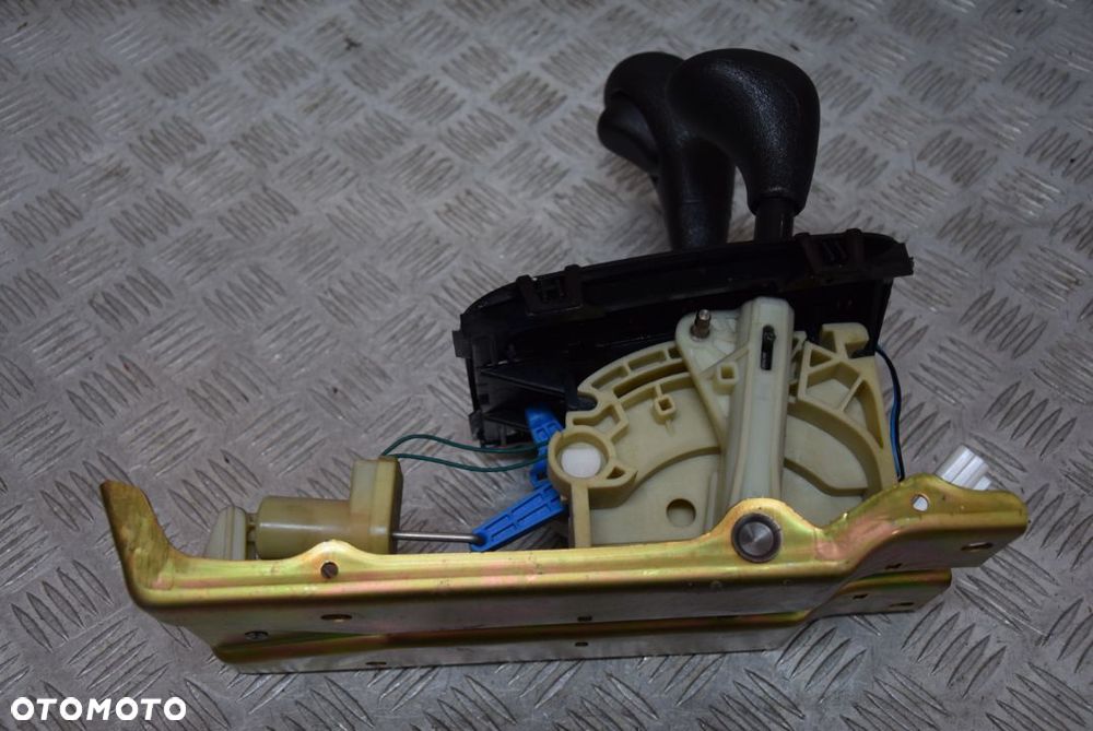 JEEP GRAND CHEROKEE WJ 4.0 QD LEWAREK BIEGÓW - 13