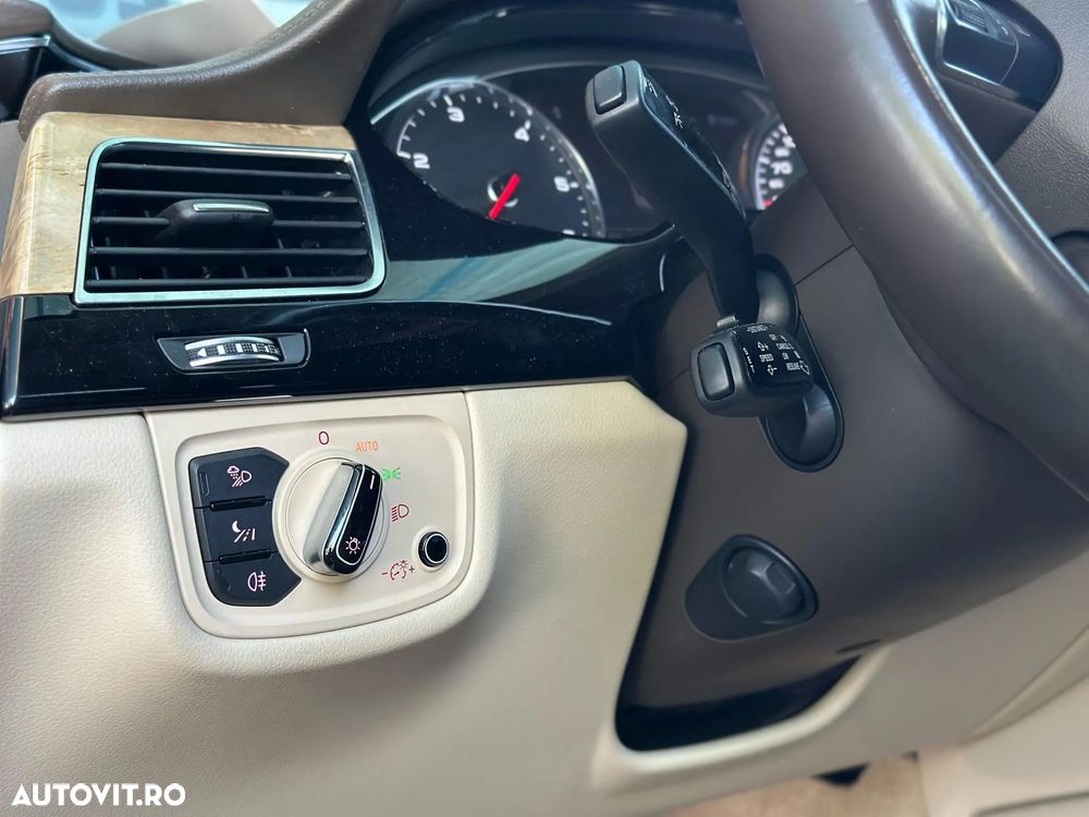 Audi A8 3.0 TDI DPF clean diesel quattro tiptronic - 25