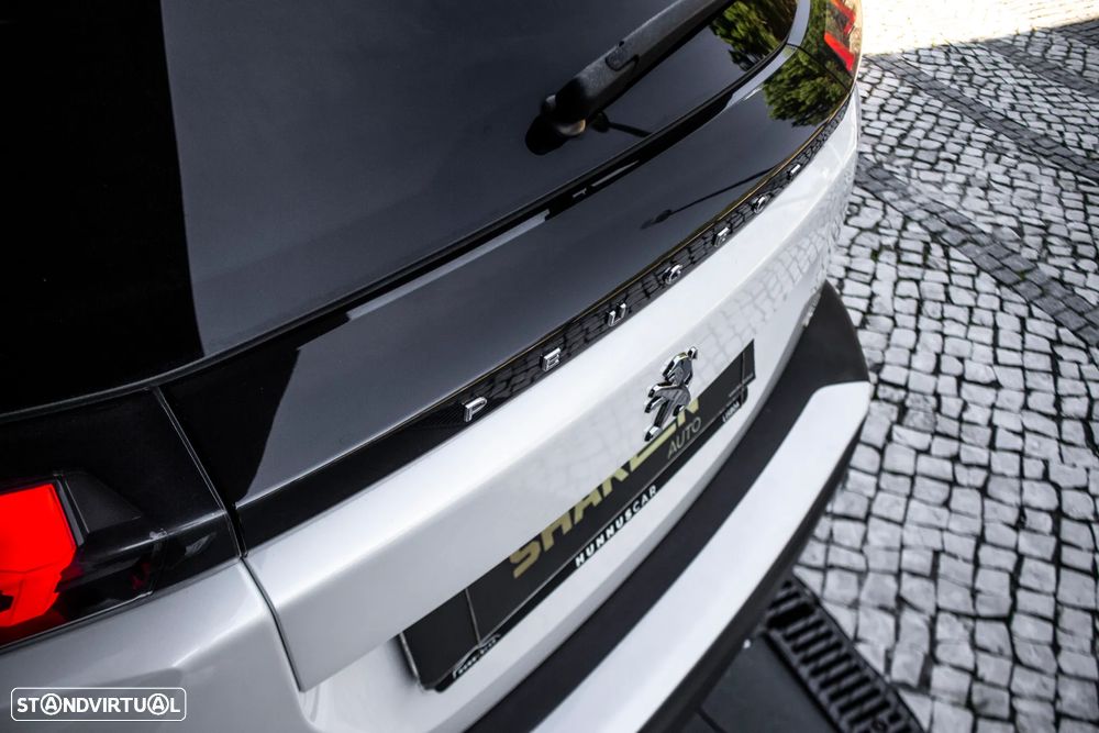 Peugeot e-2008 GT - 14