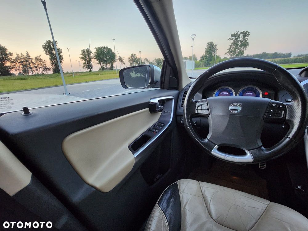 Volvo XC 60 T6 AWD R-Design - 13