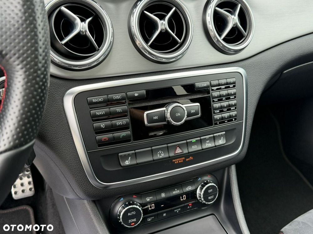 Mercedes-Benz GLA 220 CDI 7G-DCT AMG Line - 28