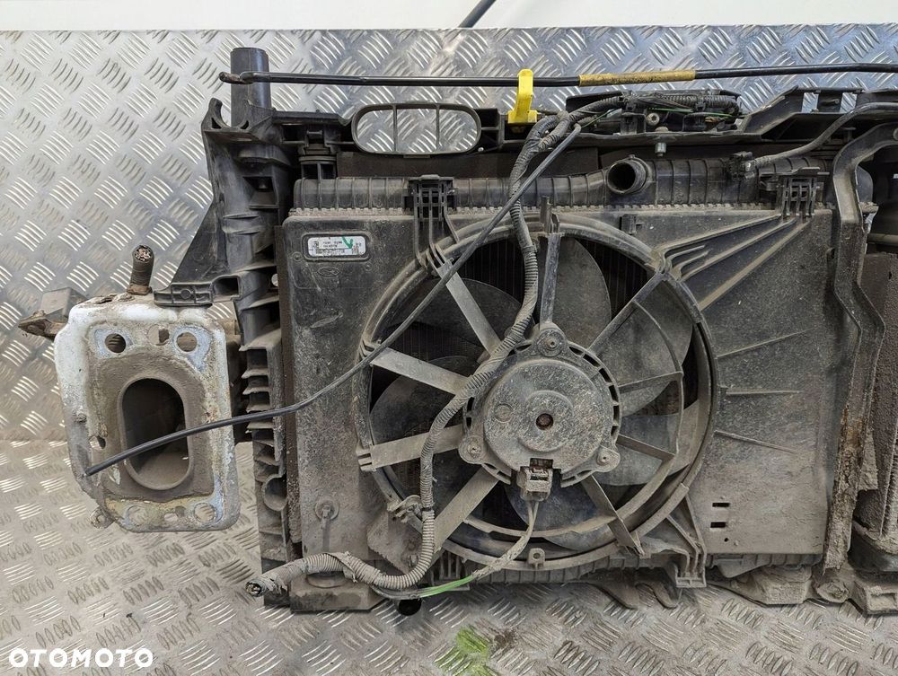 Ford Transit Courier 2014-2018 1.5 TDCI Pas przedni wzmocnienie chłodnice - 11