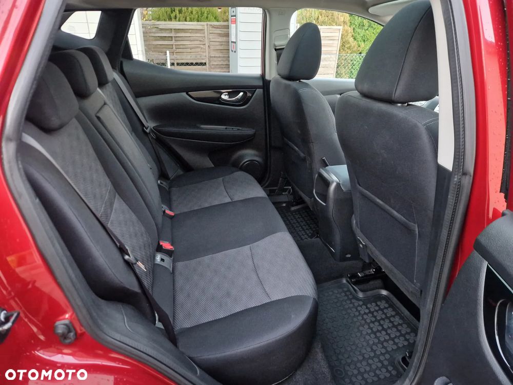 Nissan Qashqai 1.6 DIG-T N-Connecta - 12