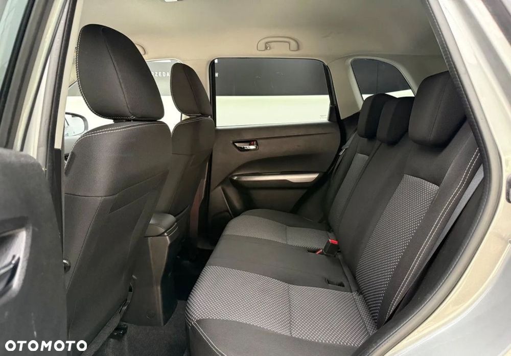 Suzuki Vitara 1.0 Boosterjet Premium 2WD - 25