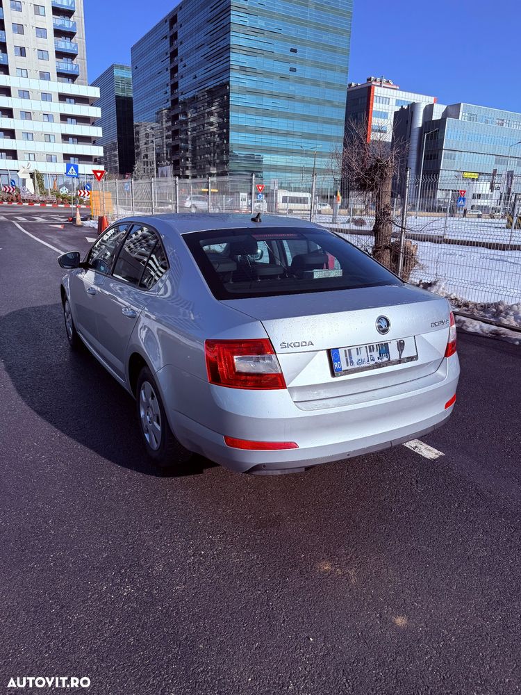 Skoda Octavia 1.6 TDI Ambition - 4