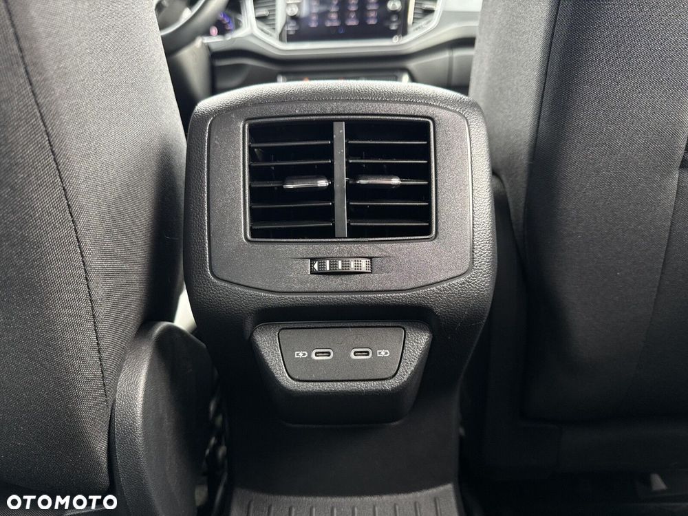 Volkswagen T-Roc - 15