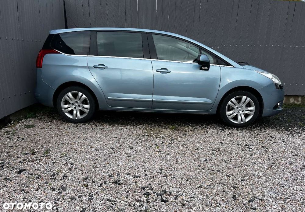 Peugeot 5008 - 4