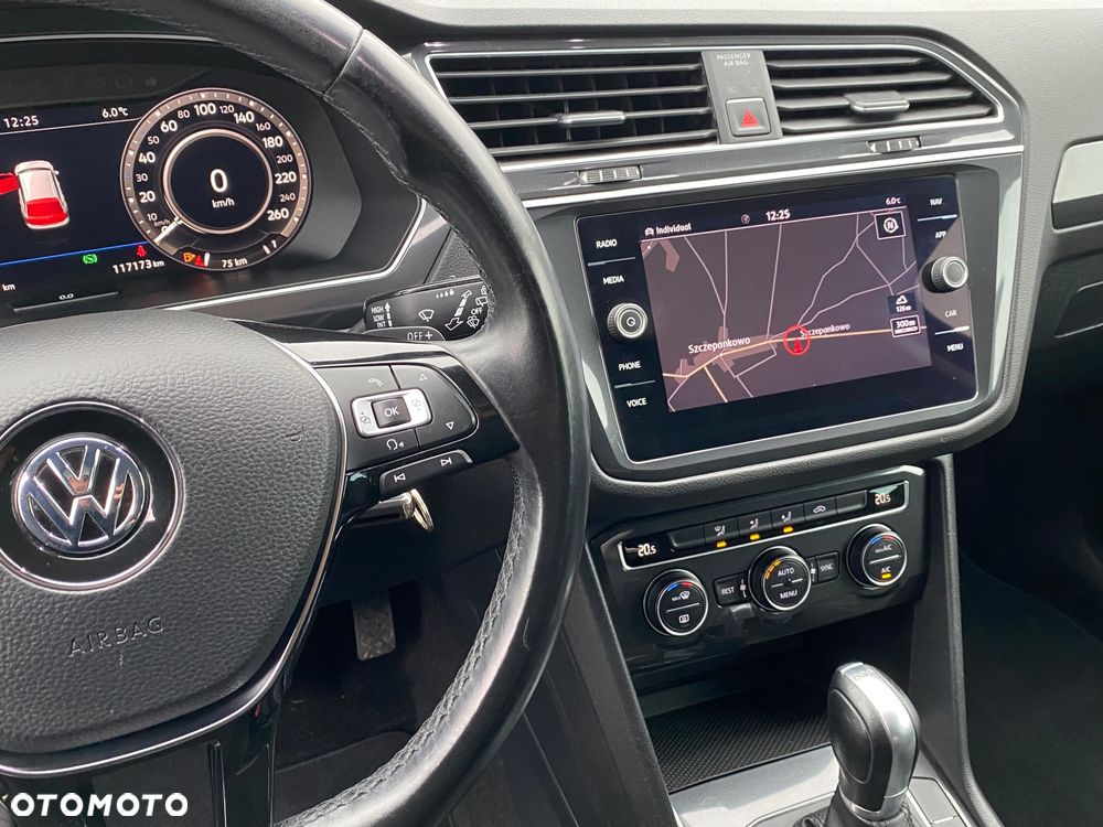 Volkswagen Tiguan ver-2-0-tsi-4motion-bluemotion-technology-dsg-highline - 24