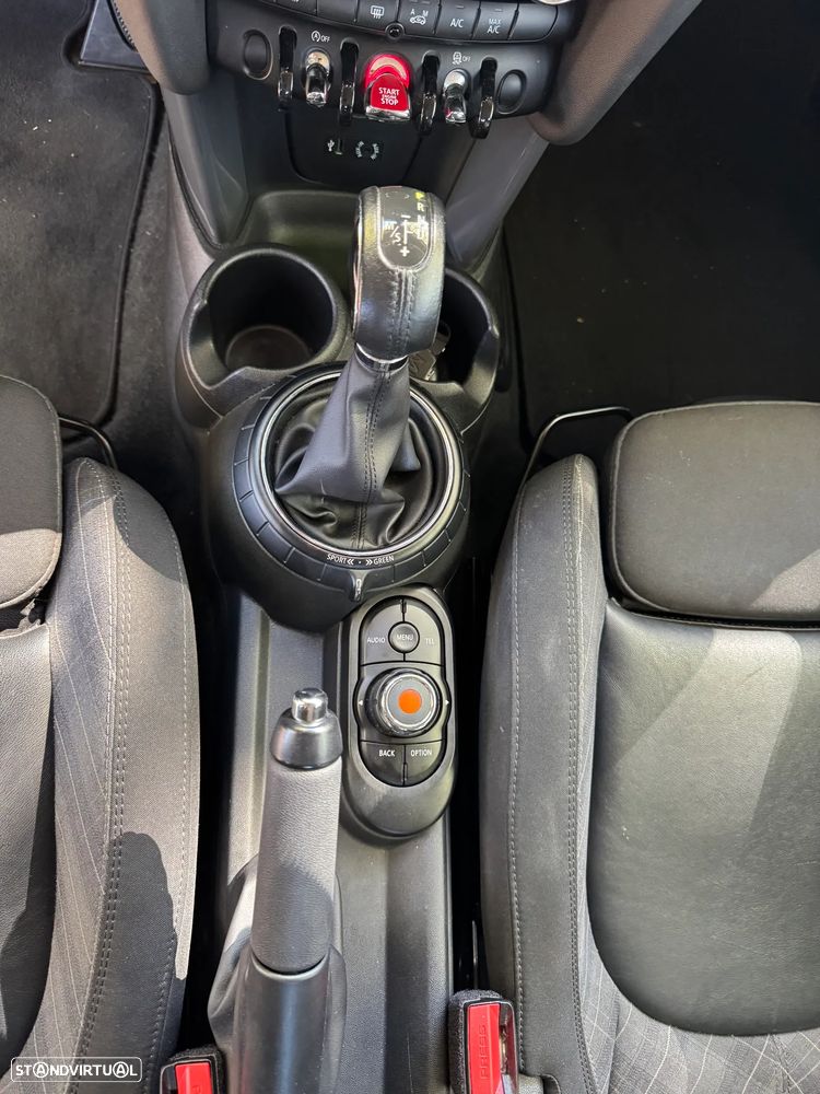 MINI 3 Portas Cooper D Auto - 13