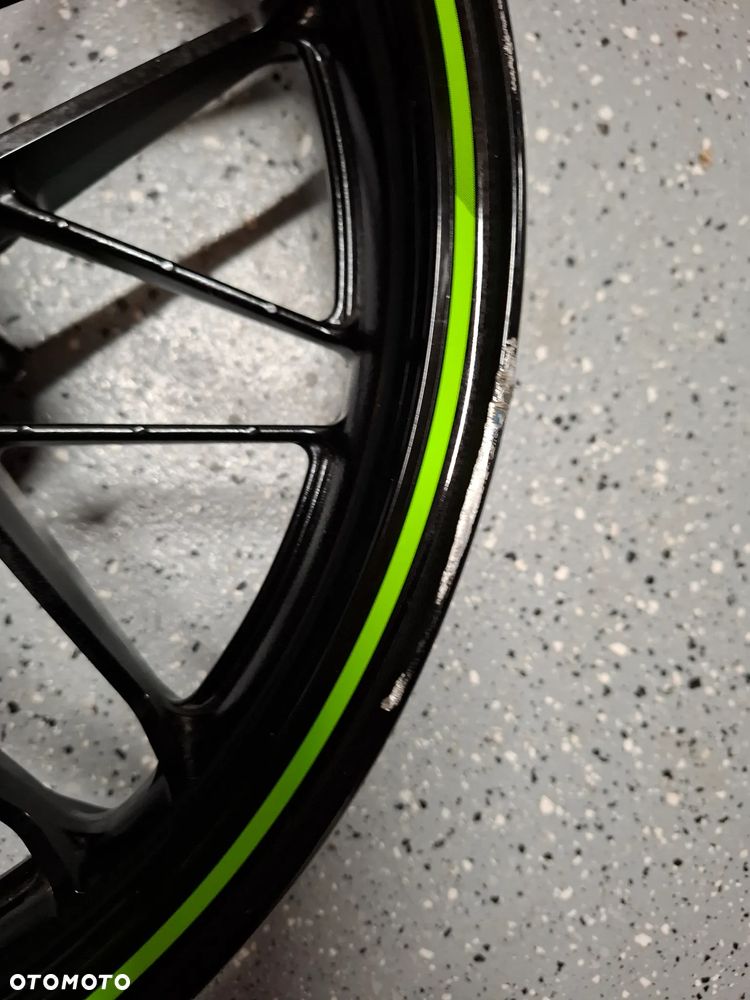 Kawasaki Z900 RS felga przód - 2