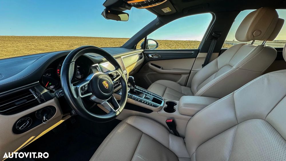 Porsche Macan - 13