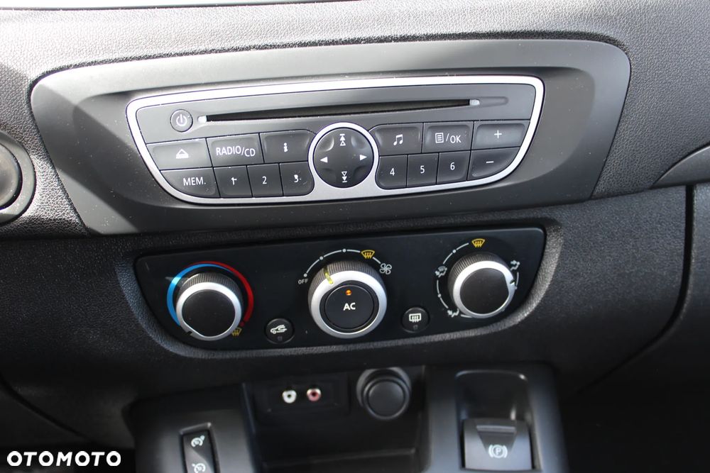 Renault Scenic dCi 110 Expression - 17