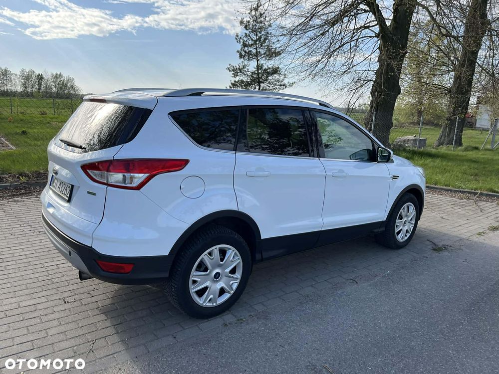 Ford Kuga 1.6 EcoBoost 2x4 Individual - 3