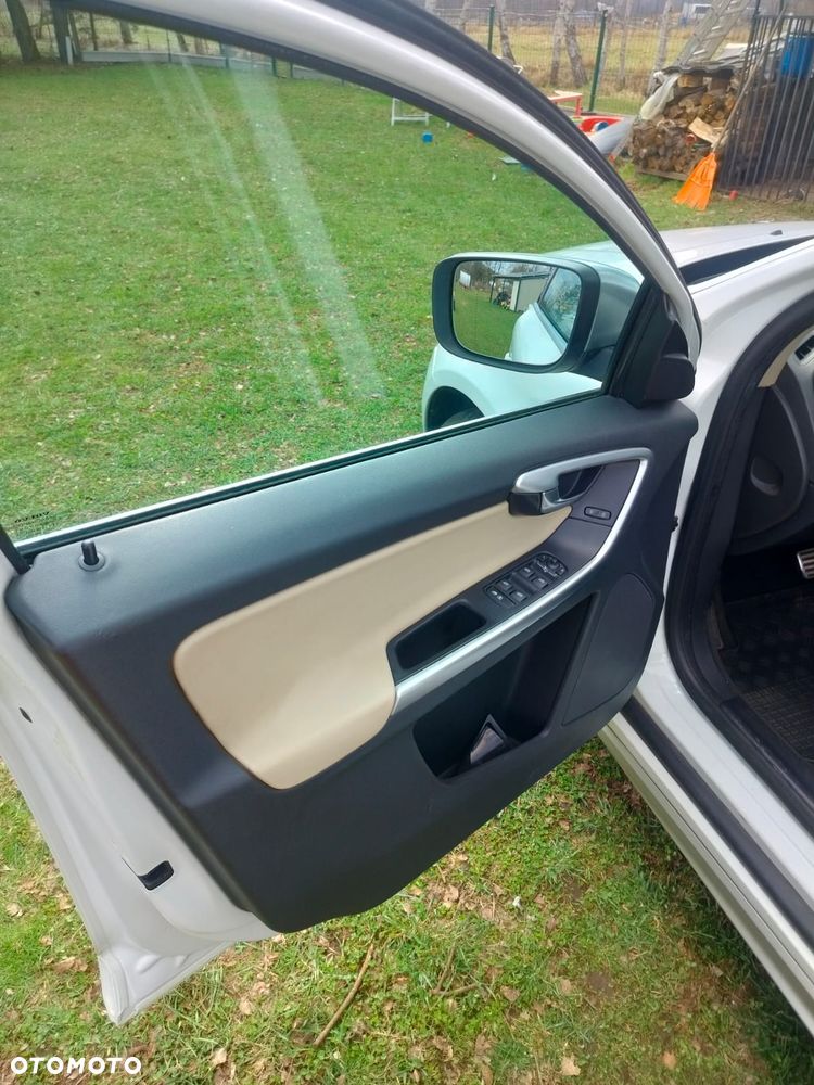 Volvo XC 60 D5 AWD Summum - 7