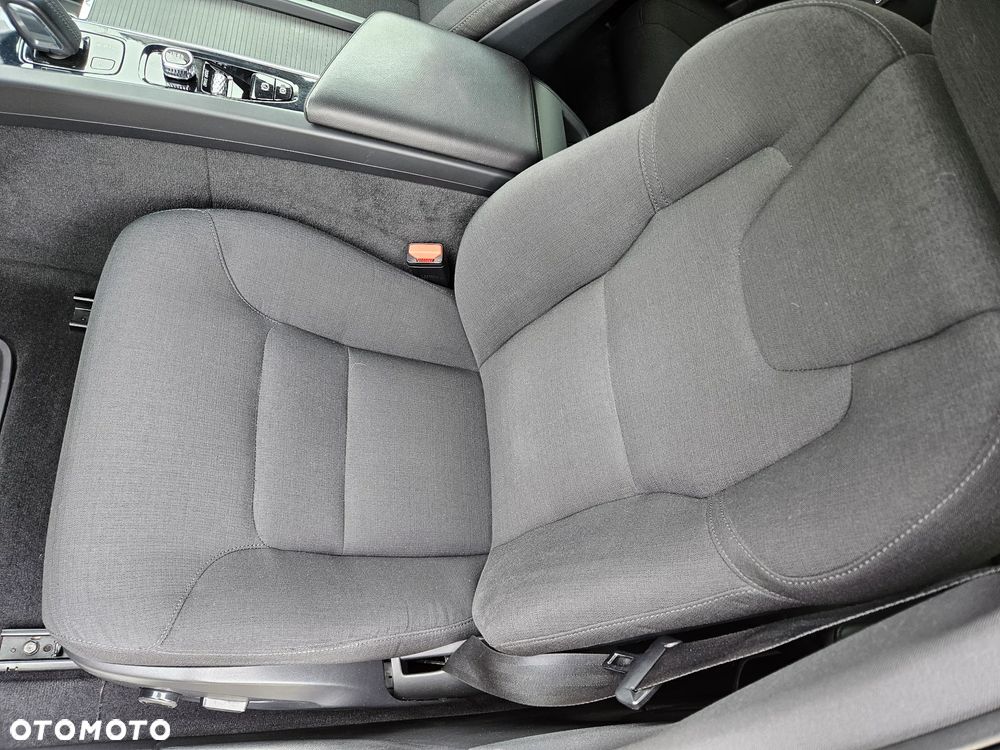 Volvo V60 D4 Momentum Pro - 15