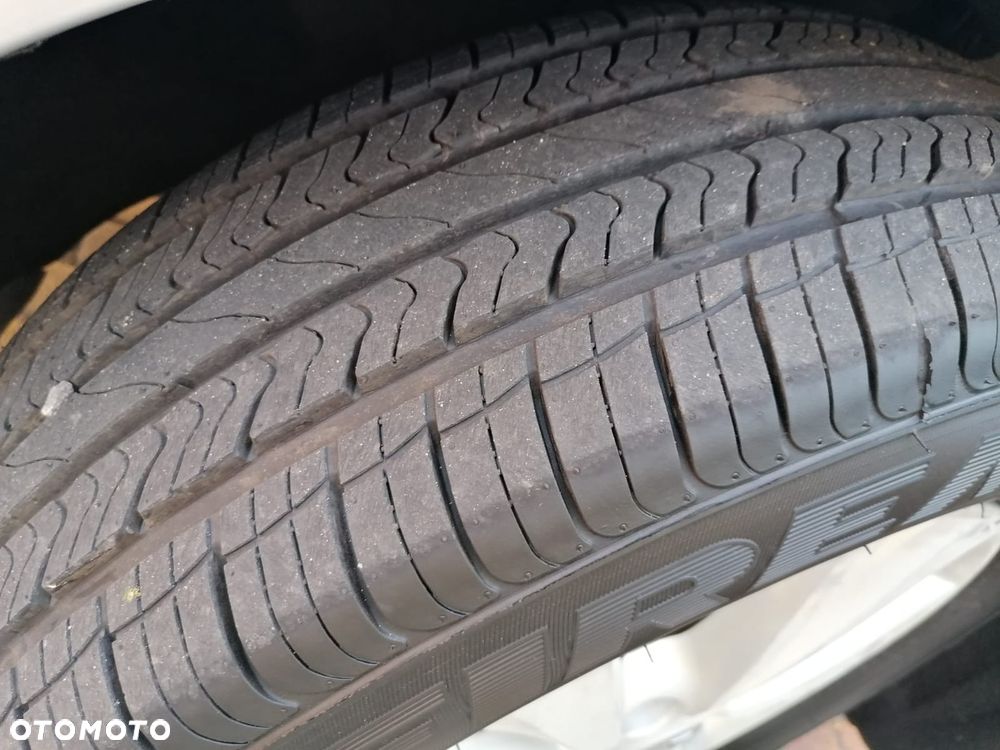 Kia Sedona 3.8 V6 EX - 15