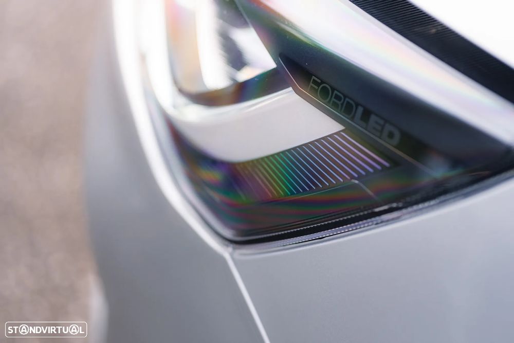 Ford Focus 1.0 EcoBoost Hybrid Aut. ST-LINE - 29