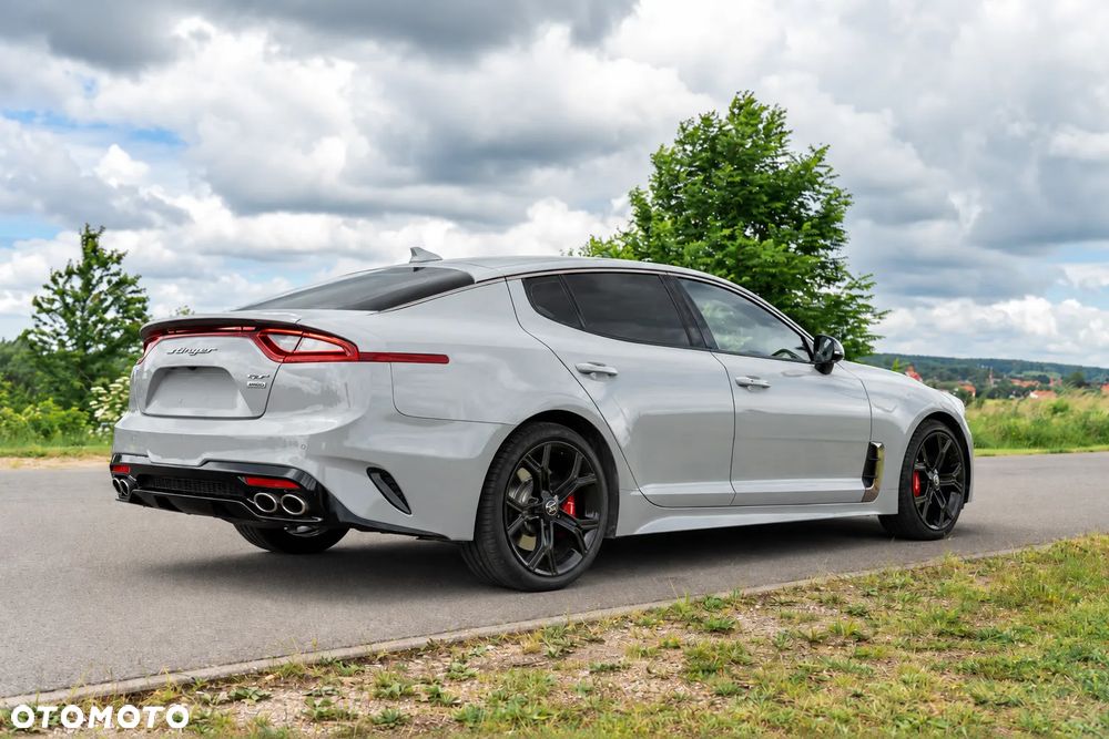 Kia Stinger - 5