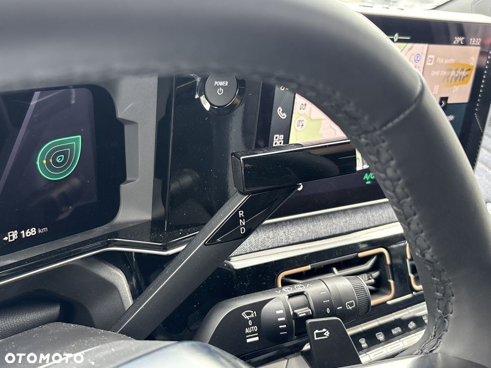 Renault 4 E-Tech 52kWh Comfort Range Techno - 19