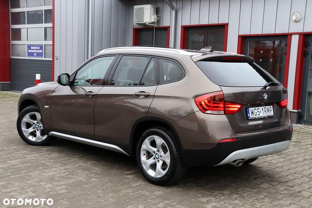 BMW X1 xDrive20d - 14