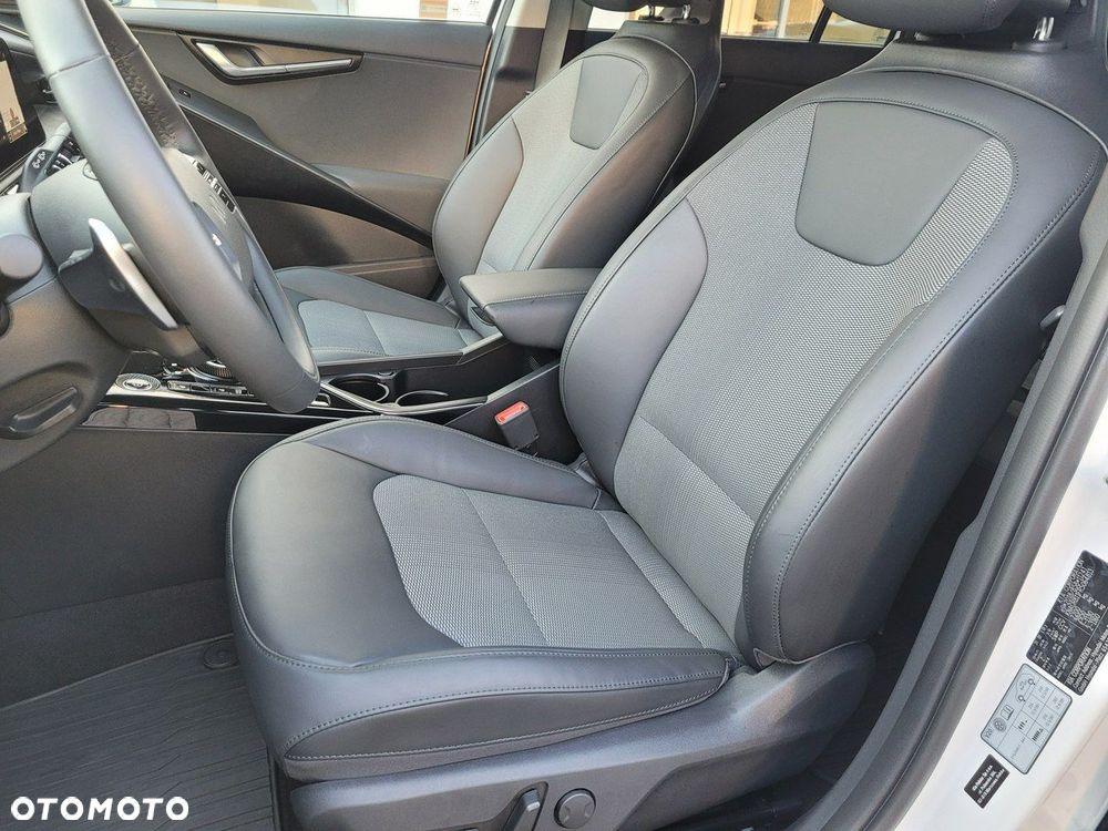 Kia Niro - 11