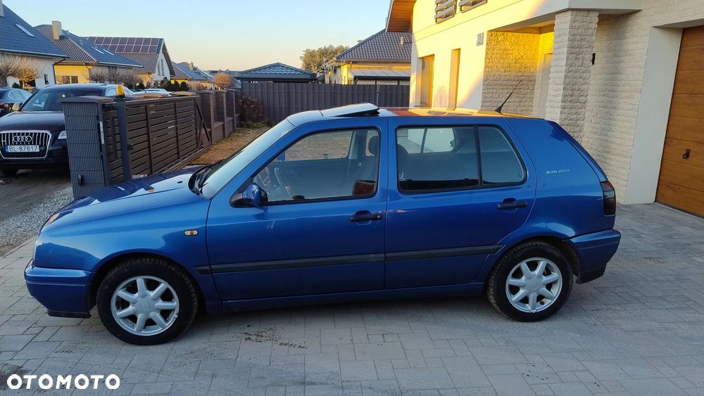 Volkswagen Golf 1.6 - 7