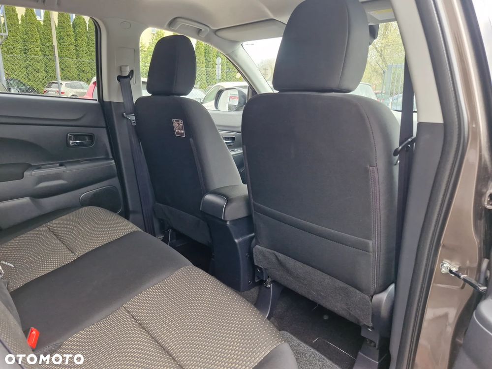 Mitsubishi ASX 1.6 Instyle AS&G - 19