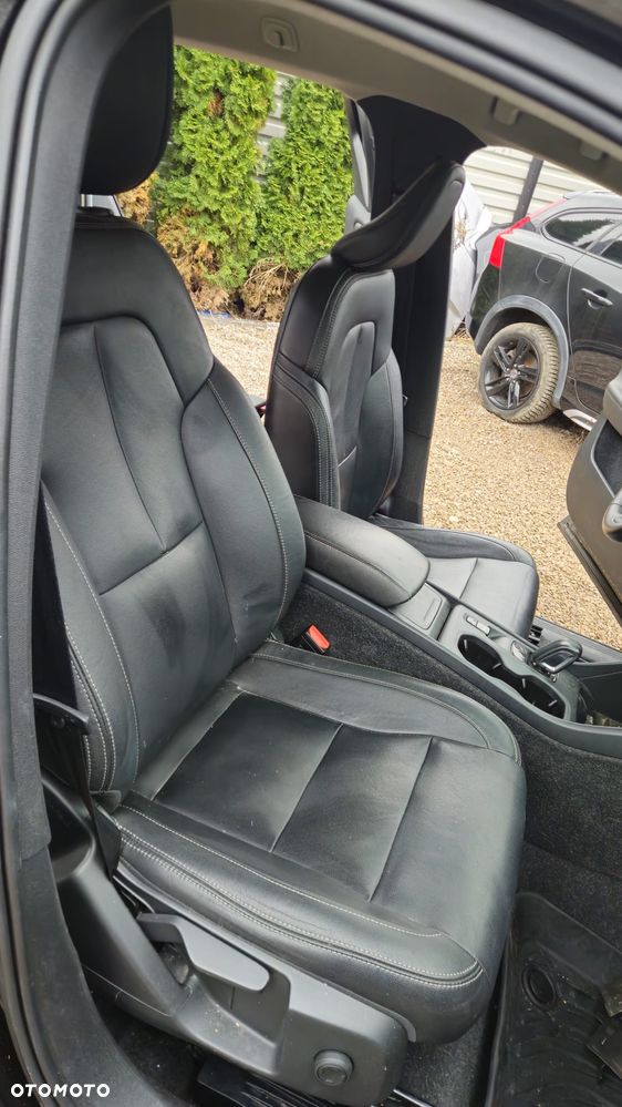 Volvo XC 40 T5 AWD Momentum - 15