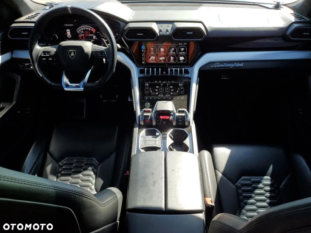 Lamborghini Urus Standard - 8