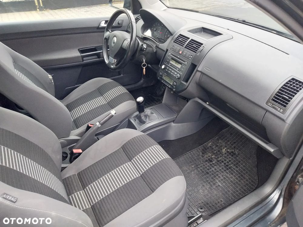 Volkswagen Polo 1.6 United - 8