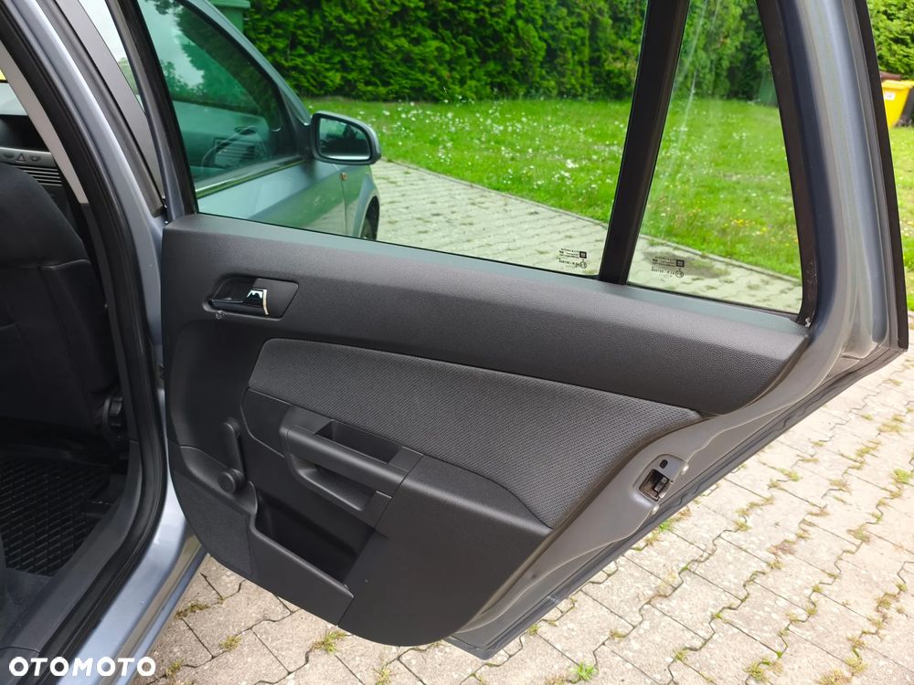 Opel Astra 1.8 Edition - 9