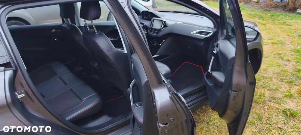 Peugeot 2008 BlueHDi FAP 120 STOP & START GT-Line Edition - 12