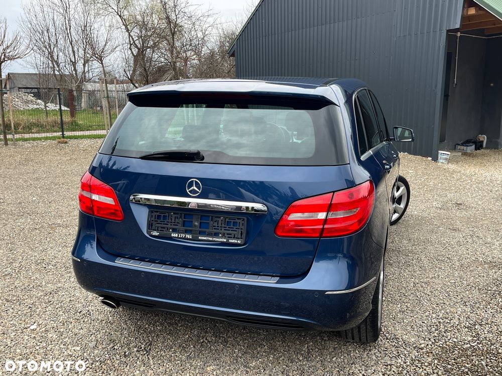 Mercedes-Benz Klasa B 180 (BlueEFFICIENCY) - 20