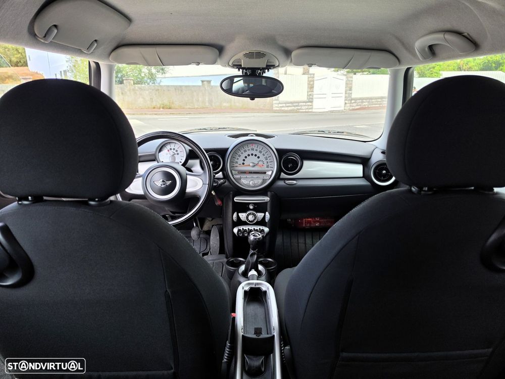 MINI 3 Portas Cooper D - 30
