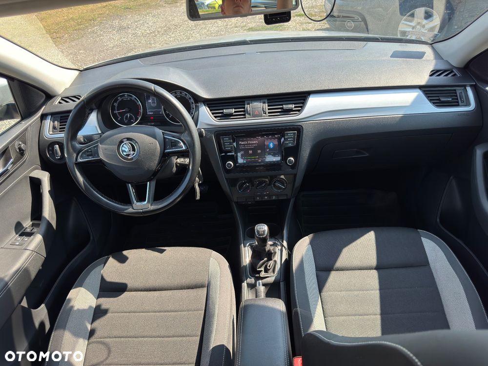 Skoda RAPID 1.0 TSI Ambition - 25