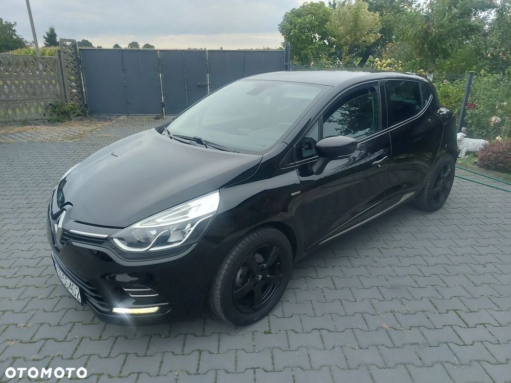 Renault Clio - 9