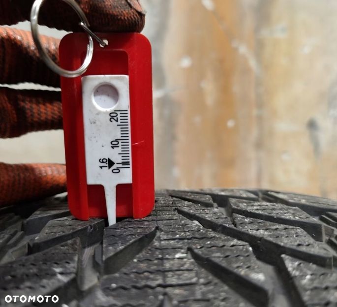 Koła felgi Volvo XC40 5x108 opony zimowe Nokian 4x 235/55R18 - 16