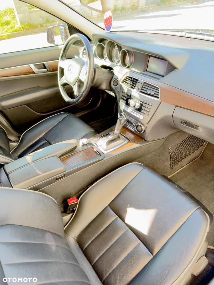 Mercedes-Benz Klasa C 350 CDI BlueEff Elegance 4-Matic - 9