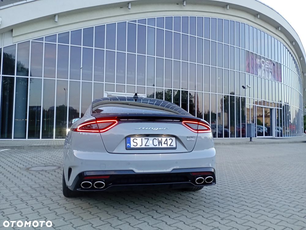 Kia Stinger - 4