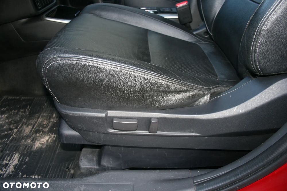 Mitsubishi Outlander 2.0 Intense 4WD CVT - 15