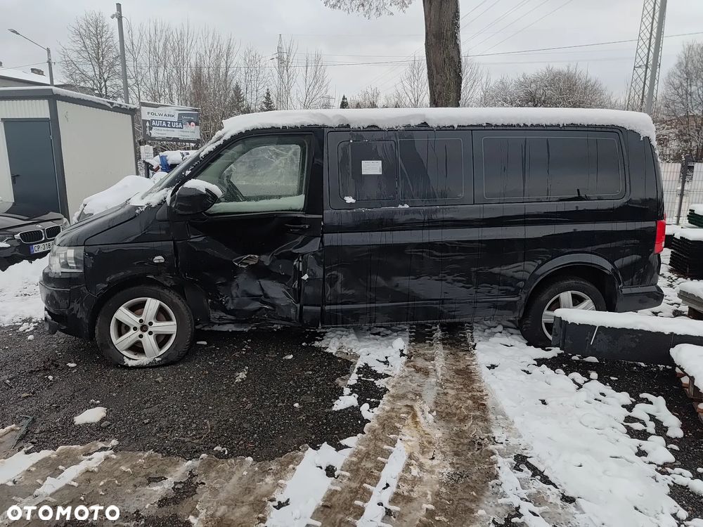 Volkswagen Caravelle - 10