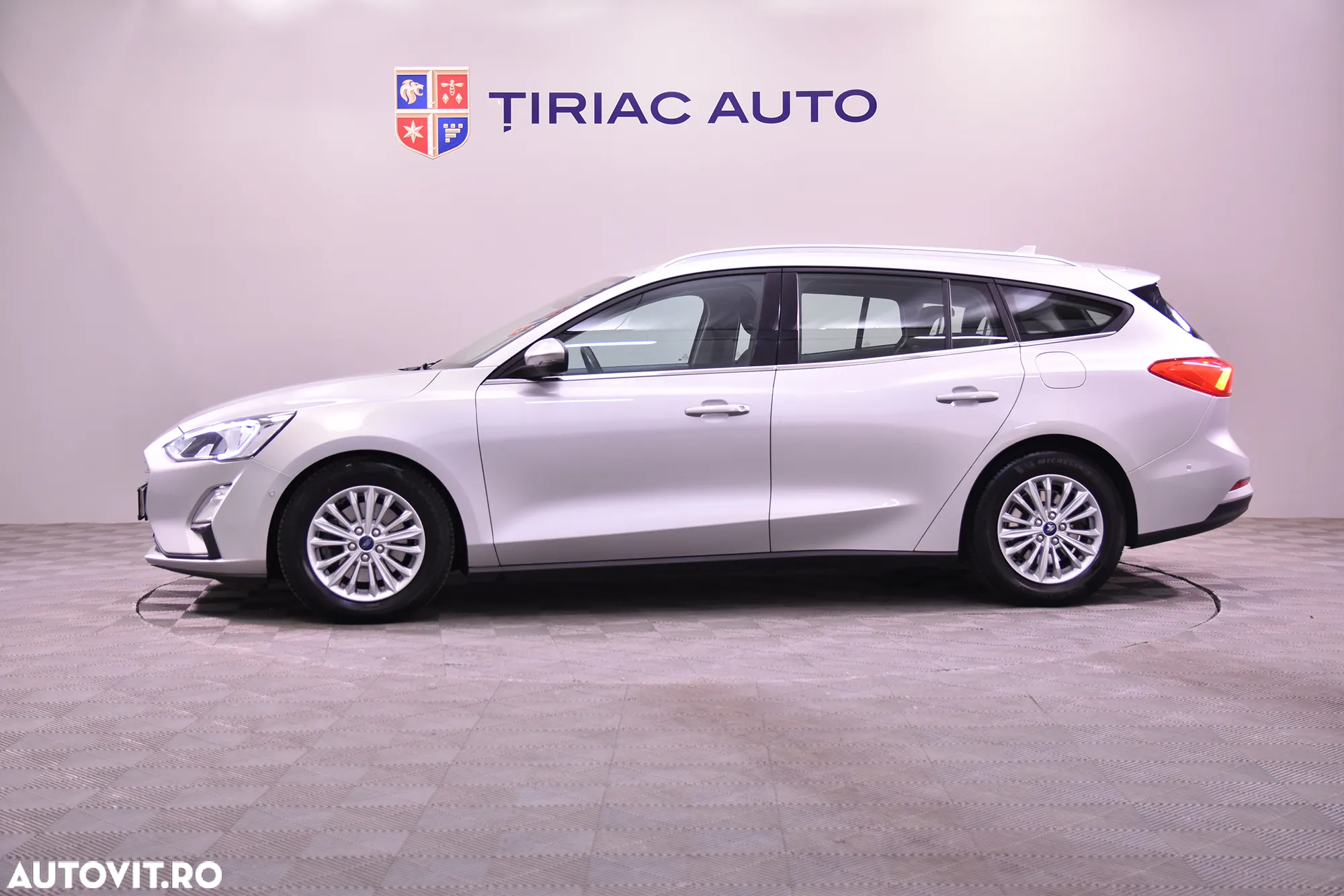 Ford Focus - 2