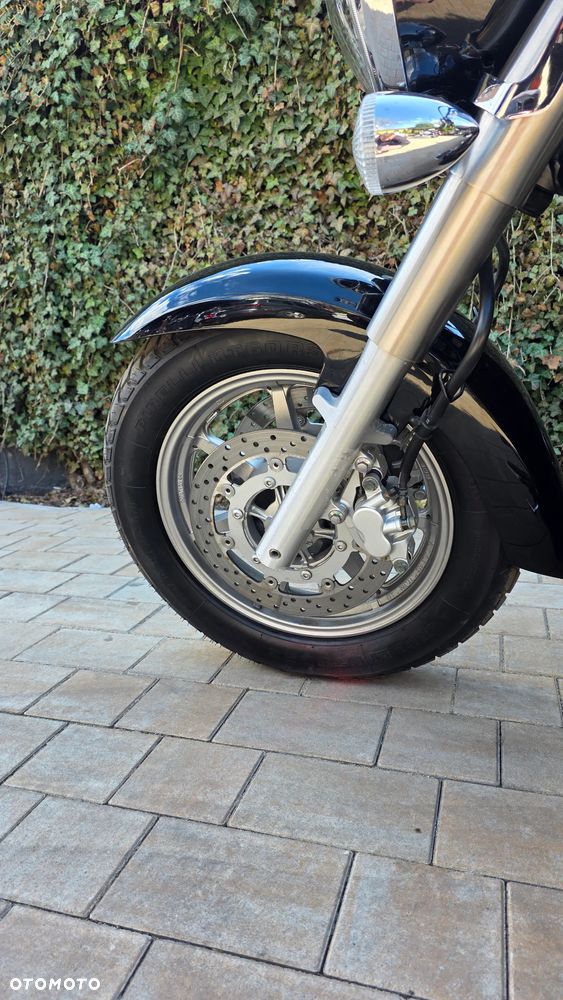 Yamaha XVS - 28