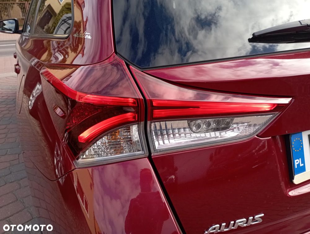 Toyota Auris 1.6 Selection - 27