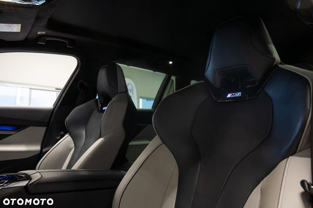 BMW M5 - 36