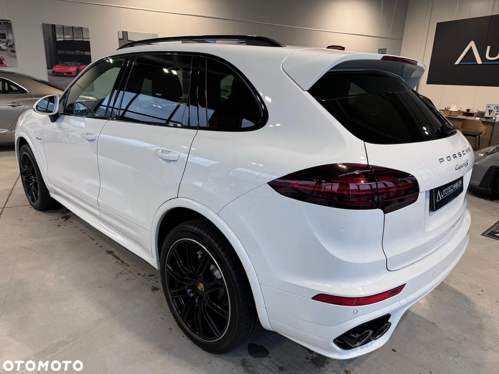Porsche Cayenne S Diesel Platinum Edition - 2